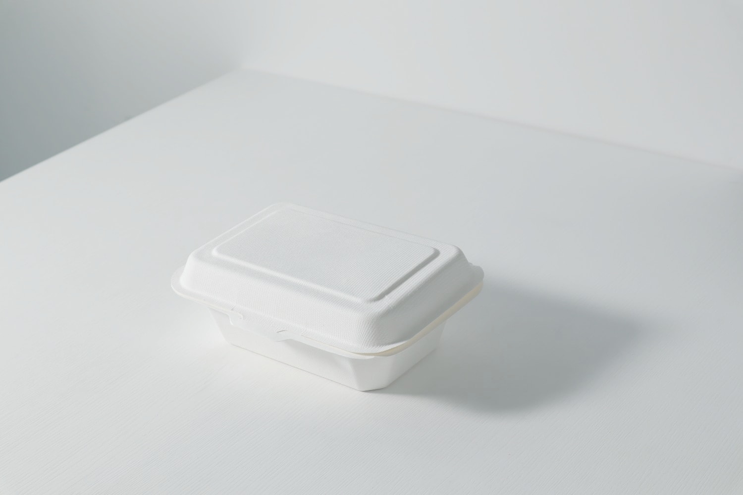 新商品（仕切り容器）
