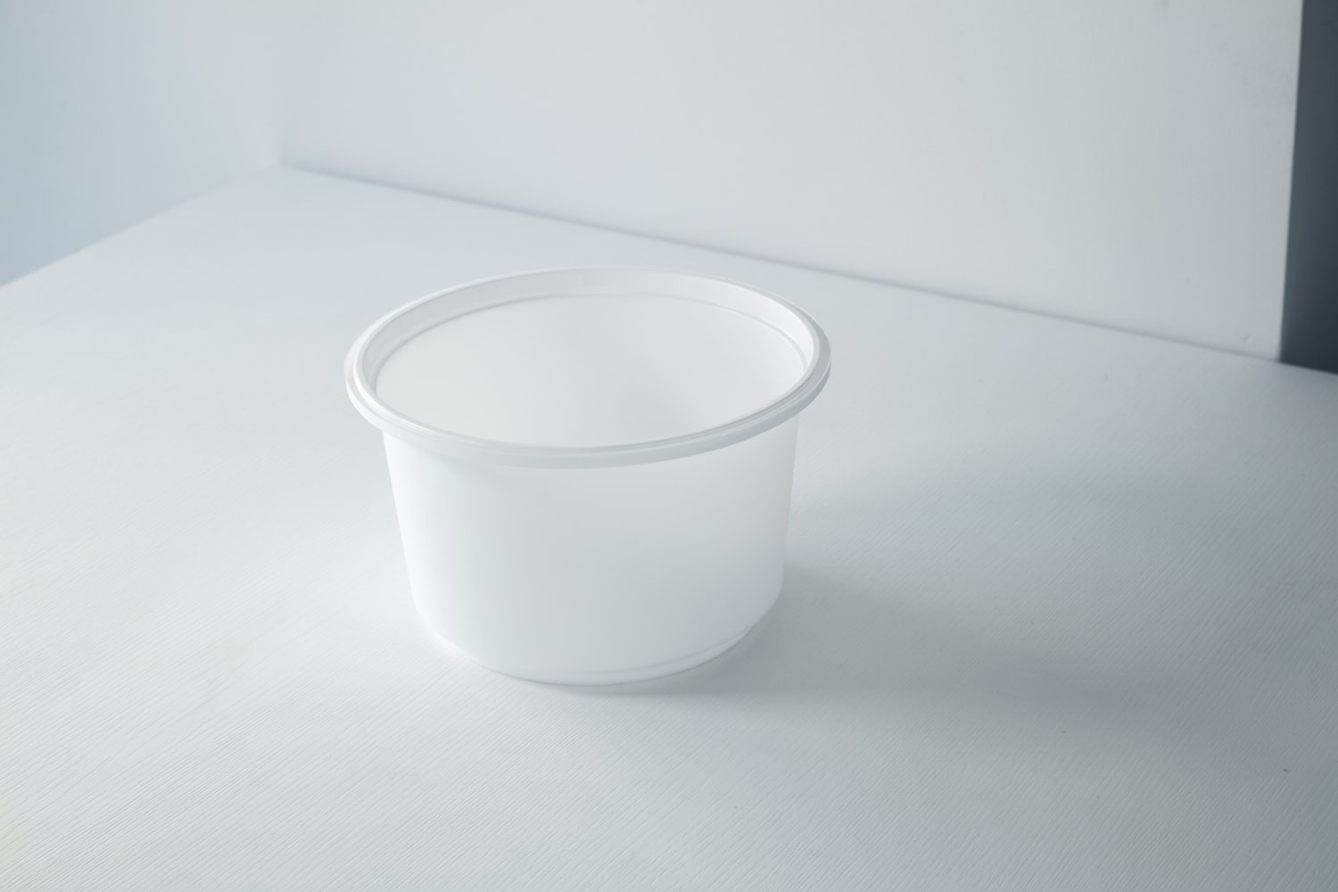 新商品（丸型容器）