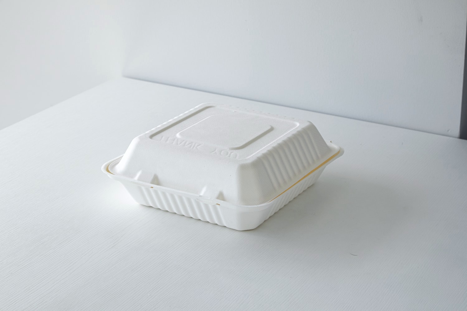新商品（仕切り容器）