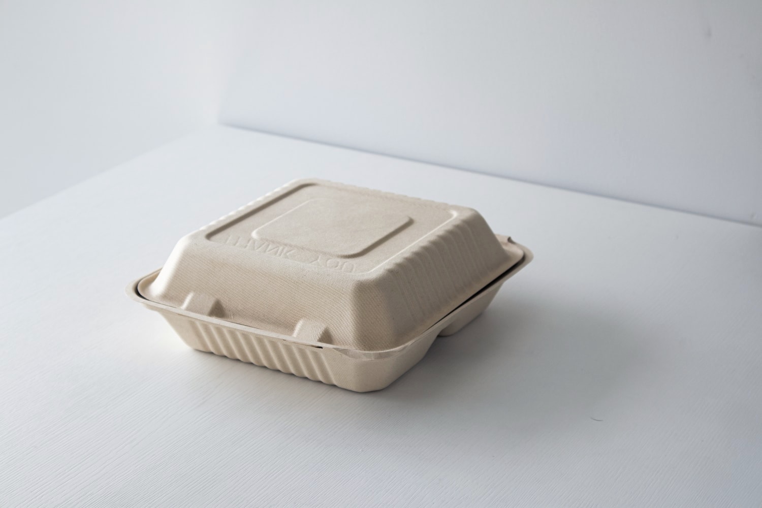 新商品（仕切り容器）